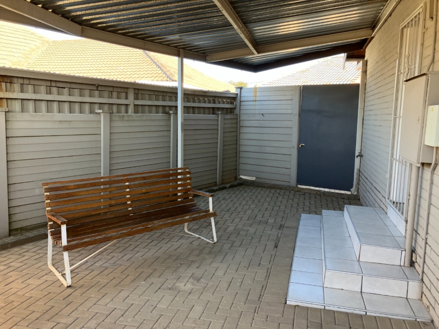 4 Bedroom Property for Sale in Fichardt Park Free State